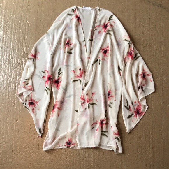 Tops - Cream floral kimono